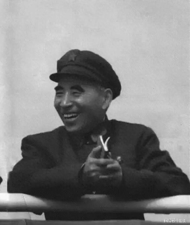 何不住？周恩来曾提议叶群果断拒绝九游会·j9网站成为接班人后为(图3)